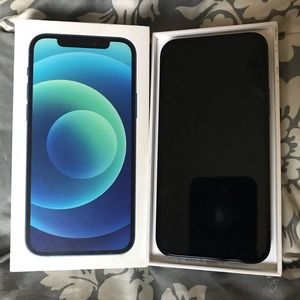 Apple Iphone 12 pro 128gb. Pacific Blue, slightly used w/box. Fully Unlocked!